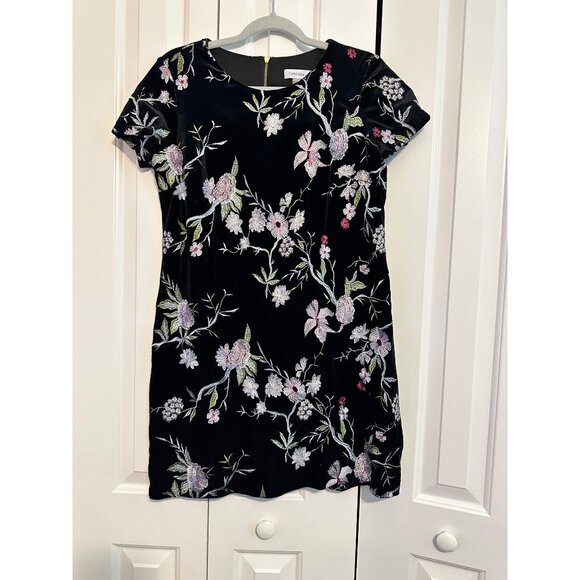 Calvin‎ Klein Women Black Velvet Floral Embroidery Sheath Dress Size 8 - Picture 3 of 7